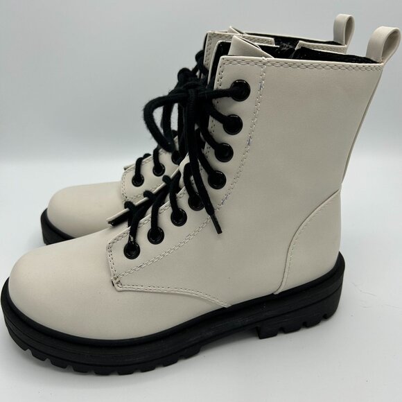 SODA Chunky White Lace-Up Combat Ankle Boots With Black Soles & Laces Size 8.5 - Picture 5 of 9